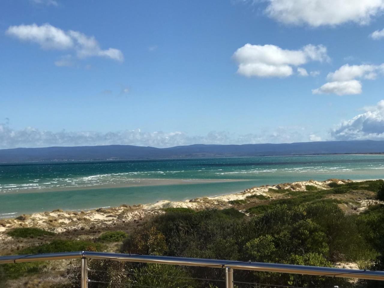 Sandbar Beach House Villa Coles Bay Eksteriør bilde