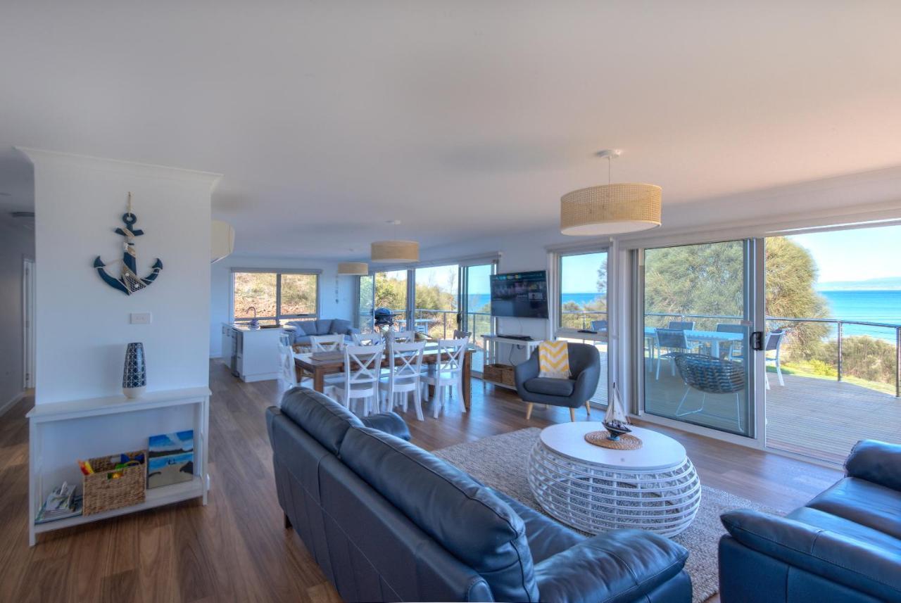 Sandbar Beach House Villa Coles Bay Eksteriør bilde